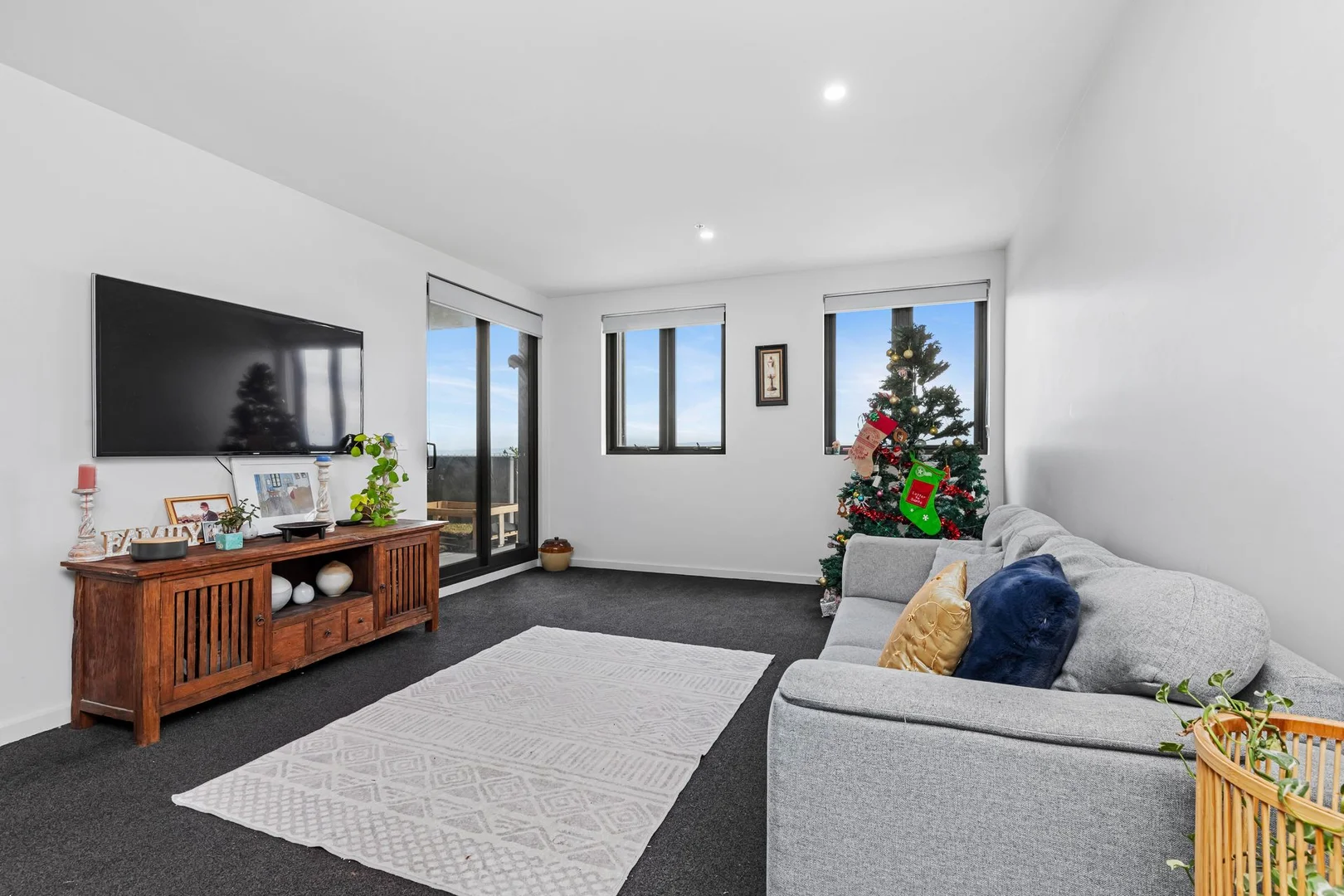 Additional image 10 of 1001/2 Charles Street, Charlestown NSW 2290