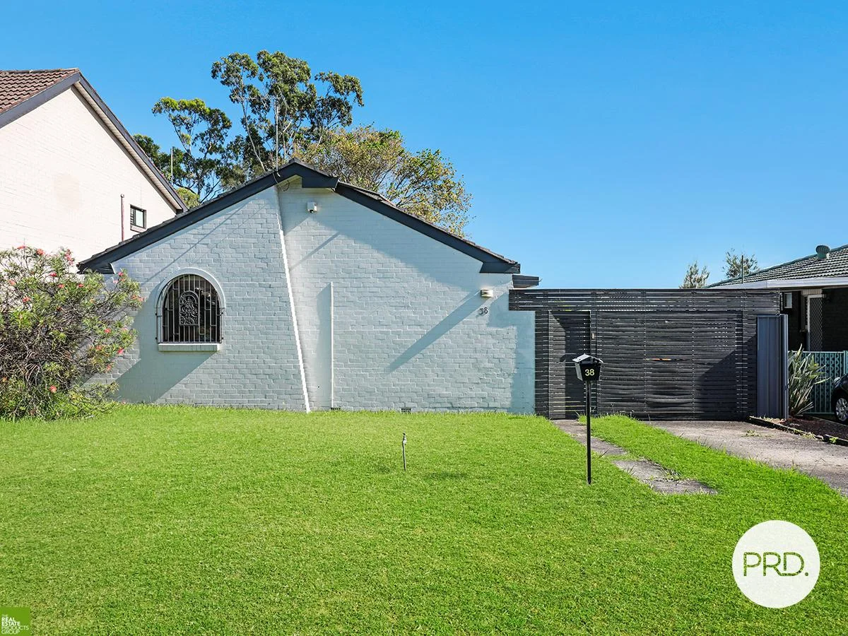 38 Oak Street, Albion Park Rail NSW 2527
