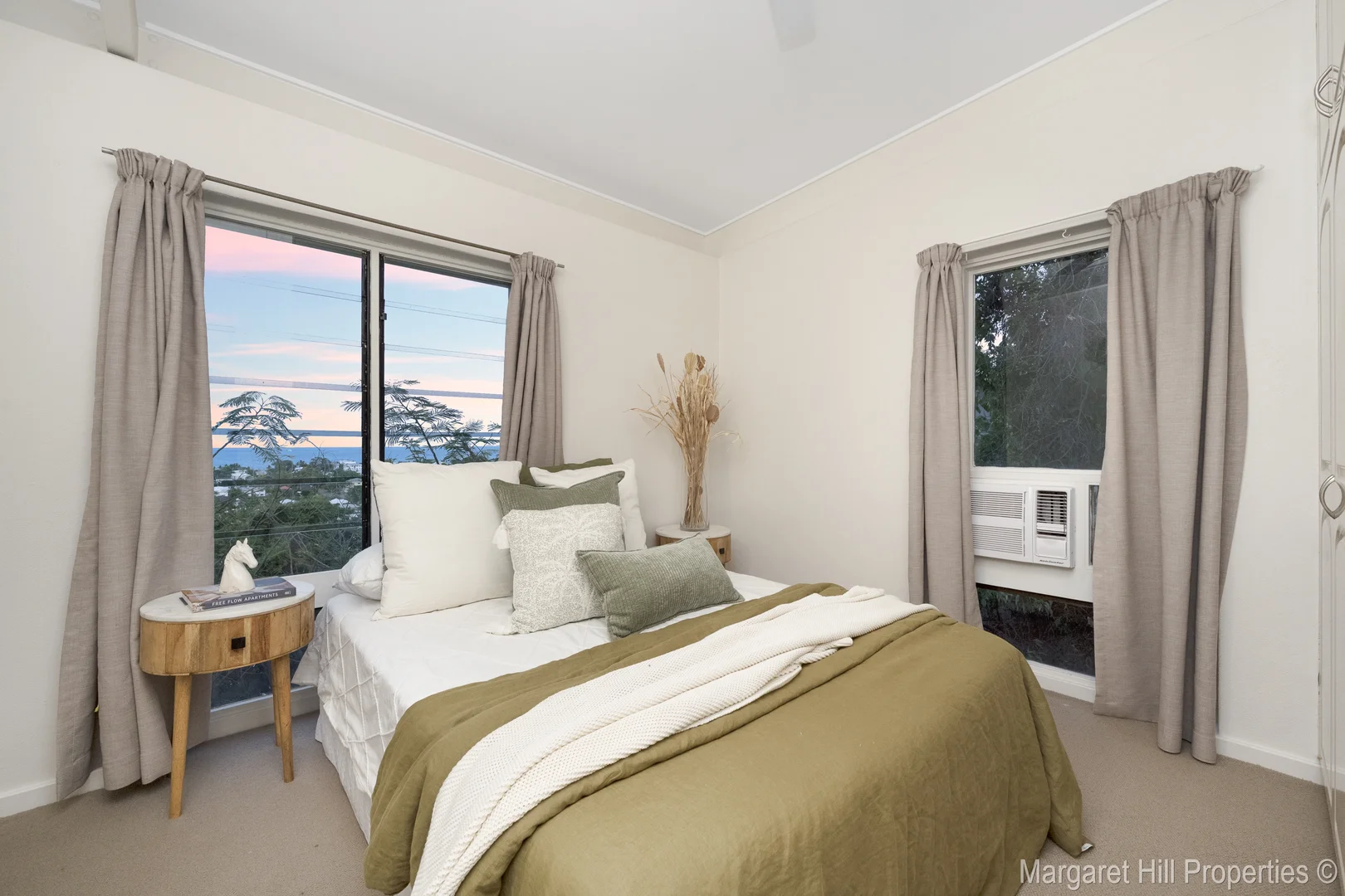 Additional image 23 of 14 Orana Court, Castle Hill QLD 4810
