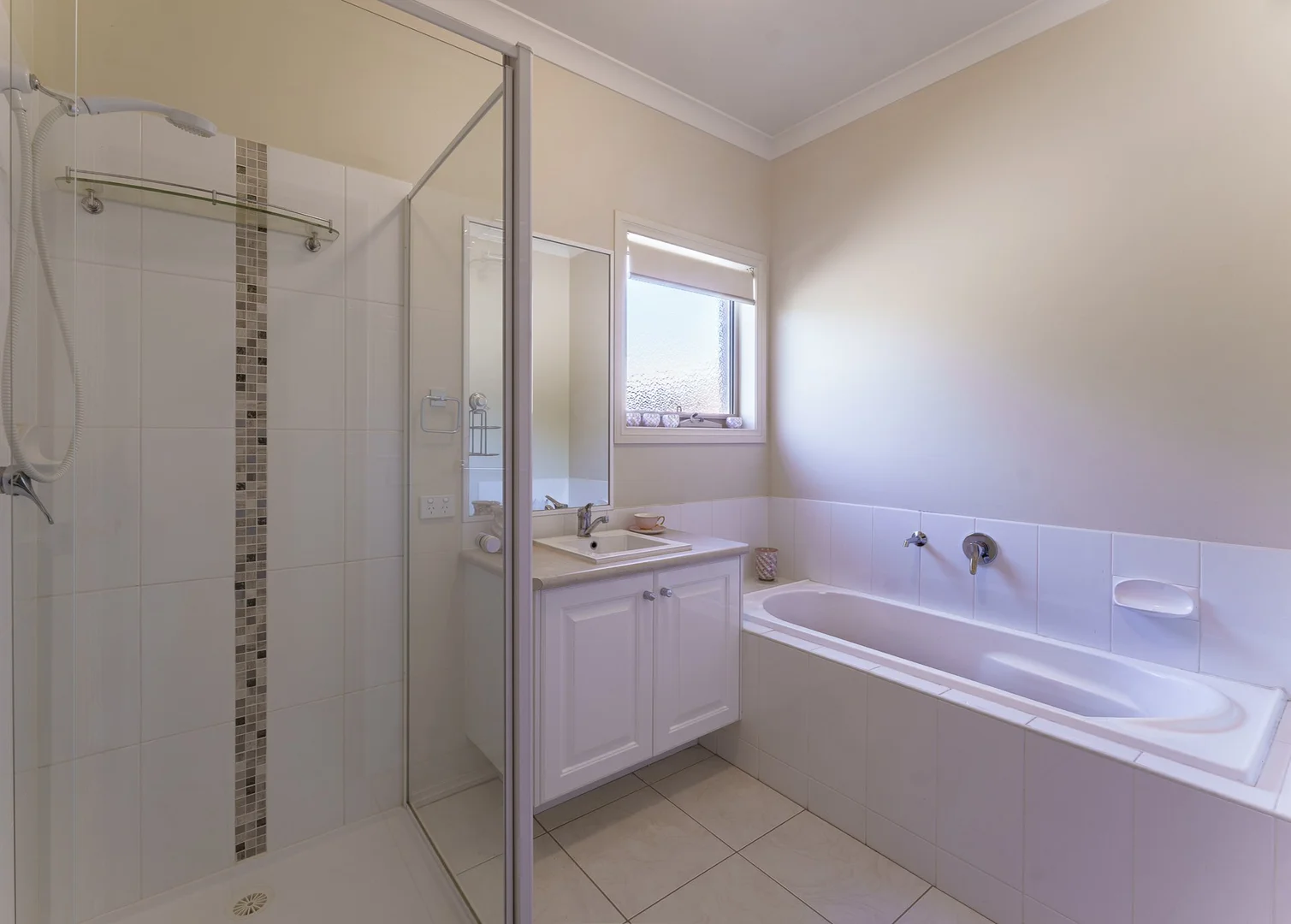 Additional image 9 of 11a Esther Crescent, Mooroolbark VIC 3138