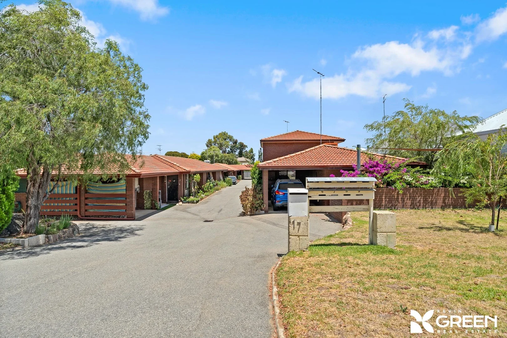 4/17 Creery Street, Dudley Park WA 6210