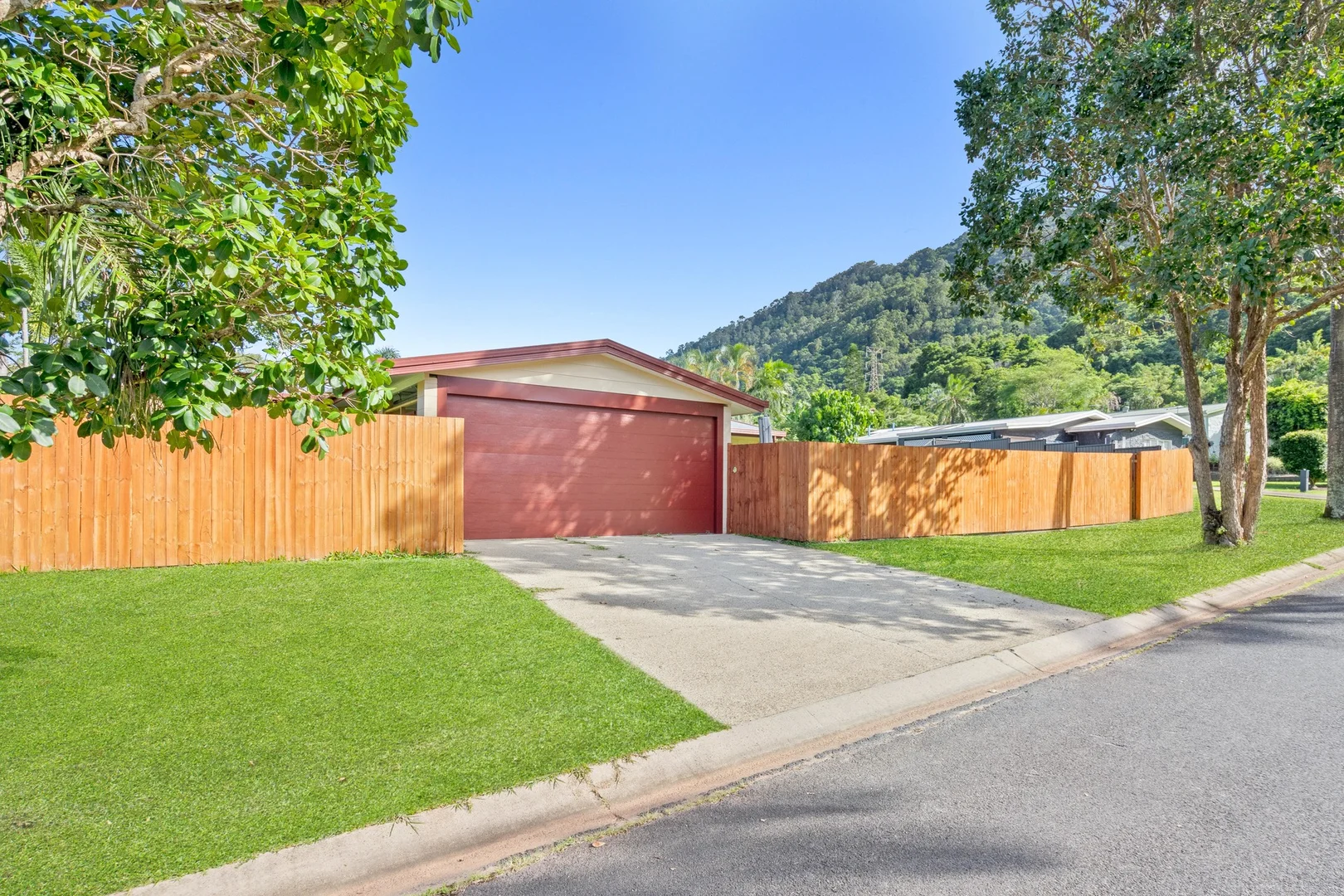 Additional image 2 of 31 McFarlane Drive, Kanimbla QLD 4870
