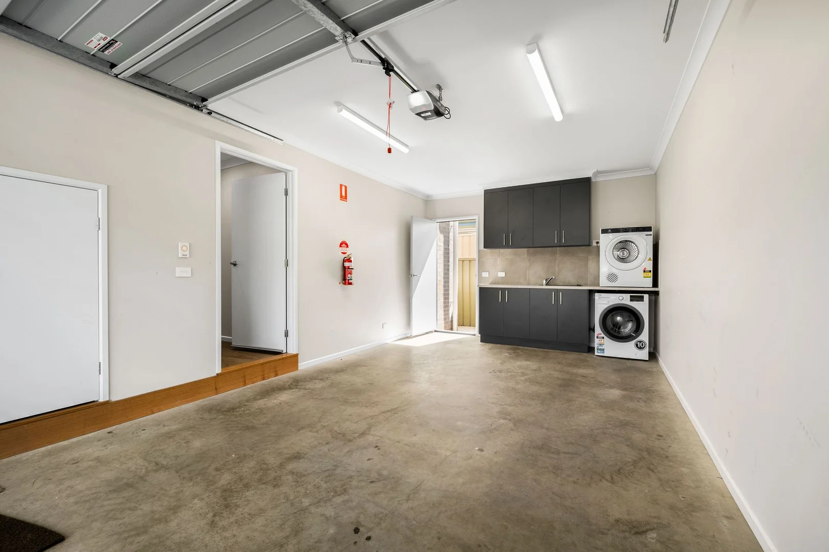 Additional image 16 of 1/4 Butler Court, Bright VIC 3741