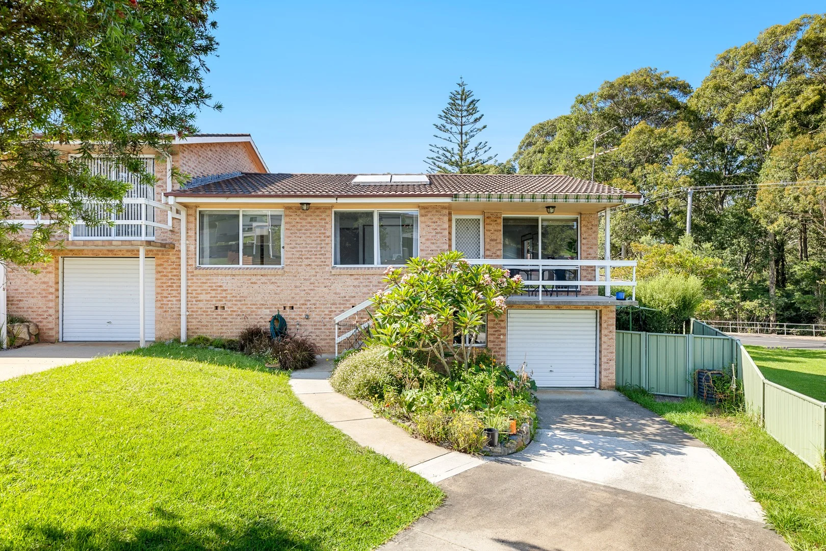 2/19-21 Collins Crescent, Narooma NSW 2546