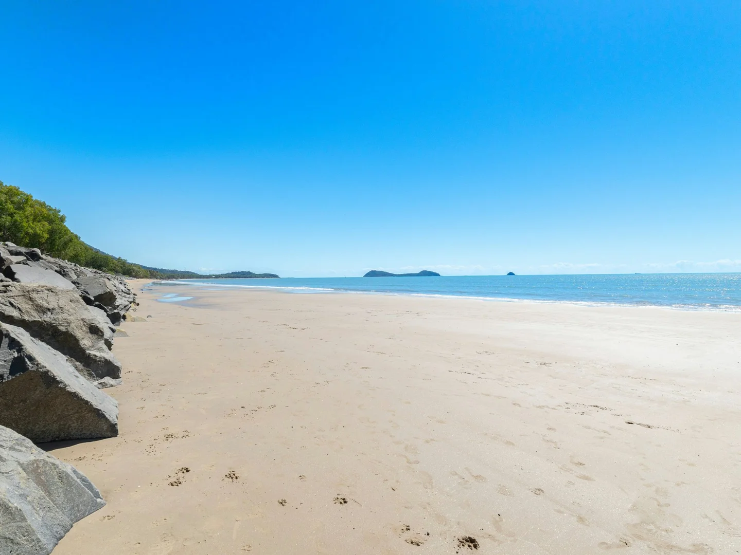 Additional image 33 of 12/5-7 Arlington Esplanade, Clifton Beach QLD 4879