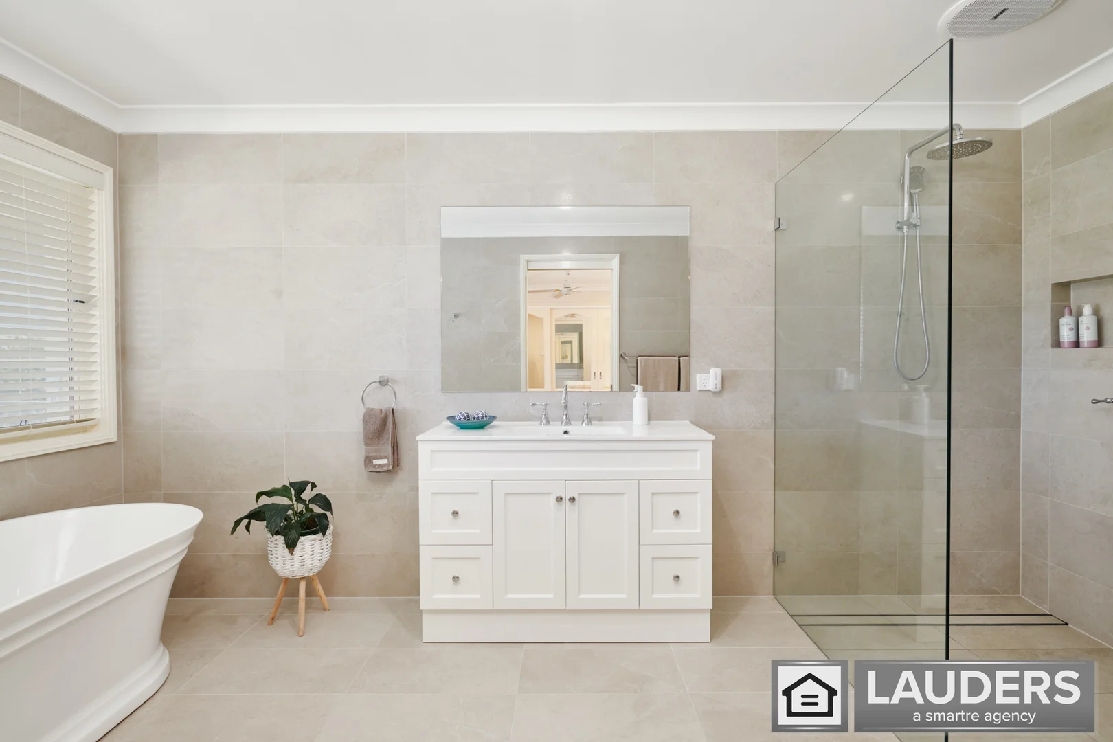 Additional image 17 of 700 Manning Point Road, Oxley Island NSW 2430