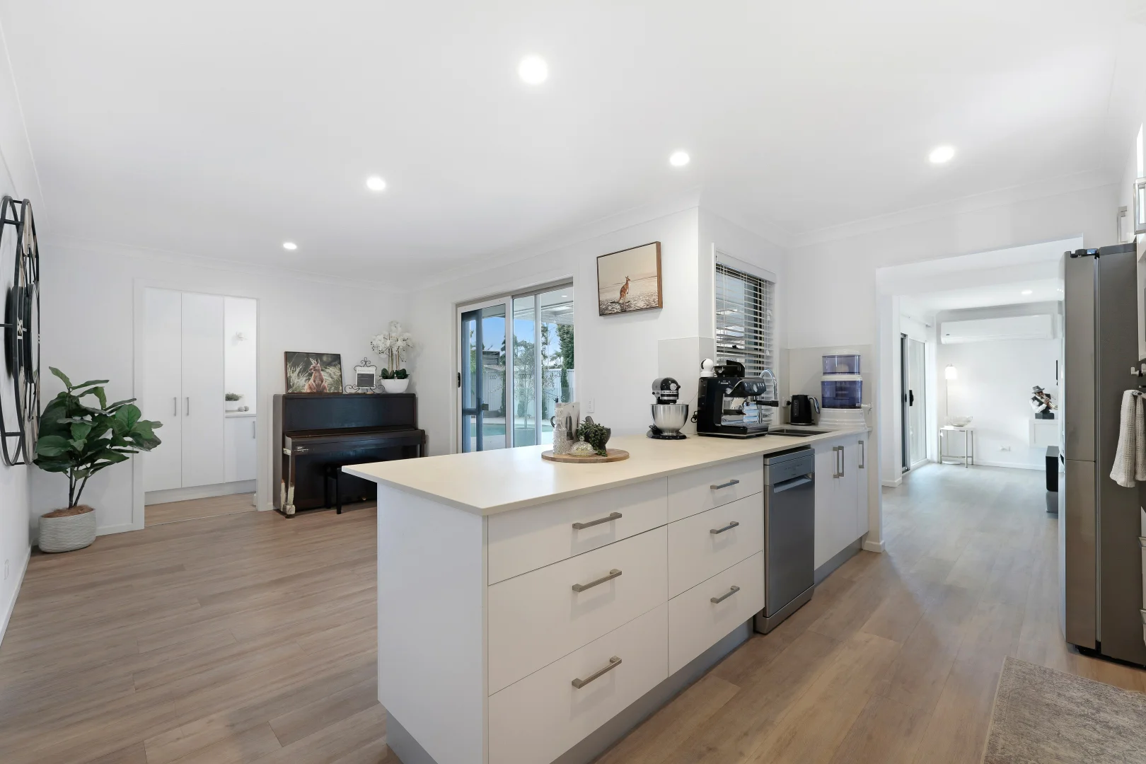 Additional image 7 of 5 Waranga Way, Coombabah QLD 4216