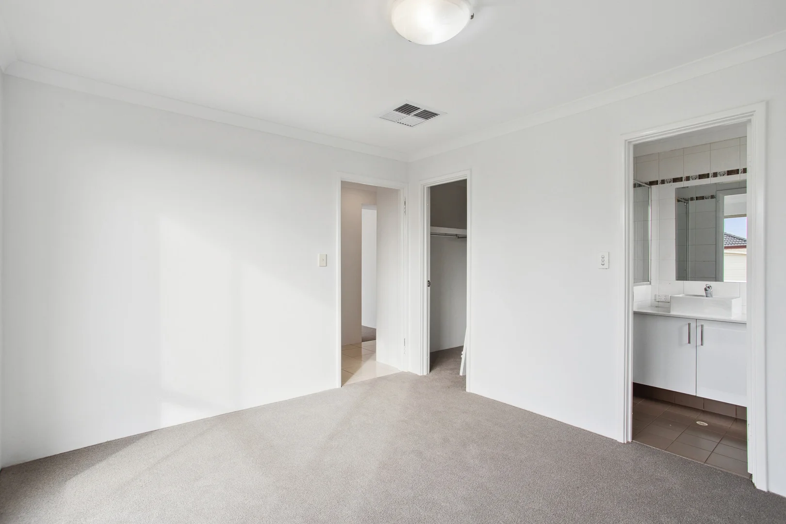 Additional image 13 of 6 Graceland Ave, Landsdale WA 6065