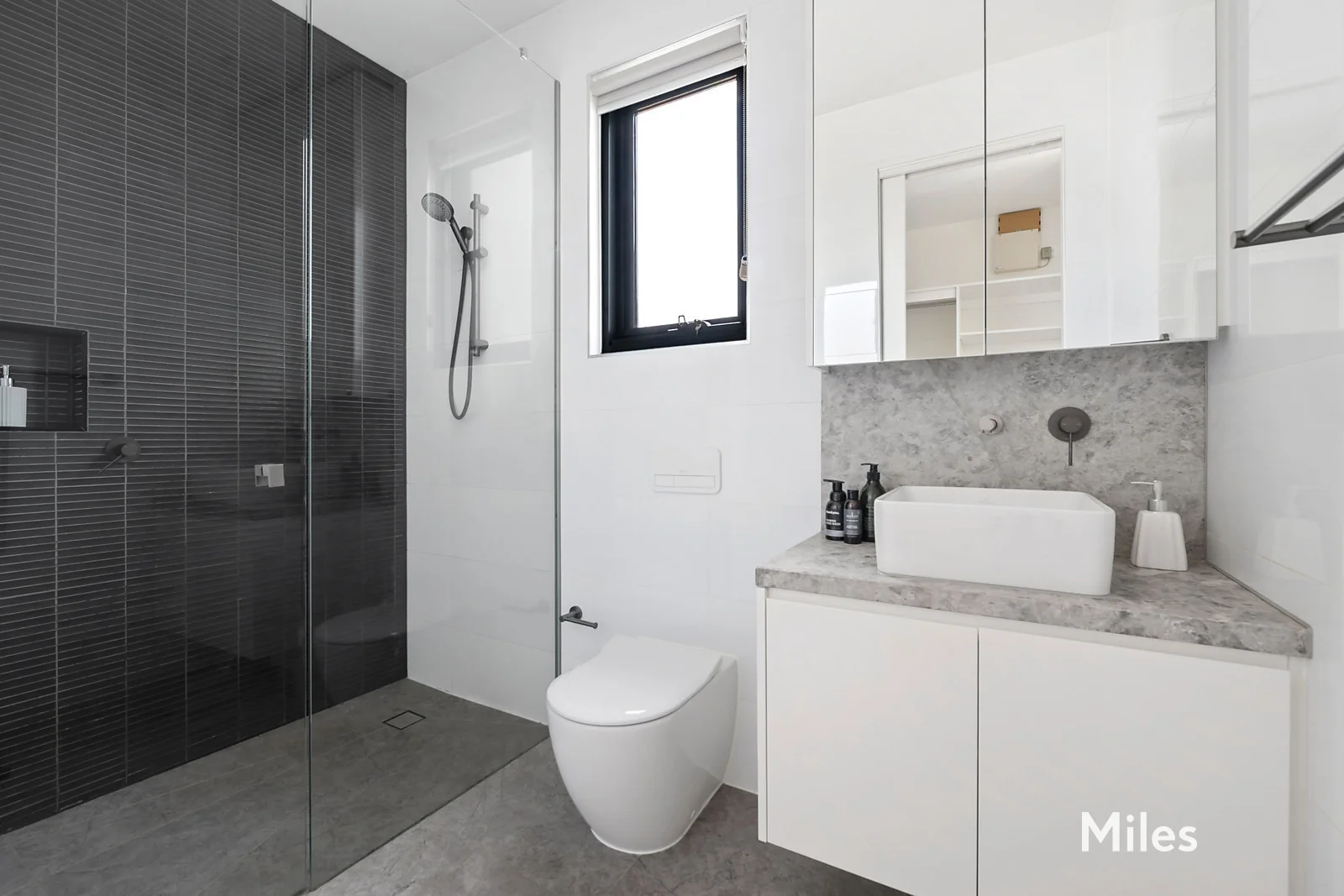 Additional image 10 of 2/51 Wilfred Road, Ivanhoe East VIC 3079