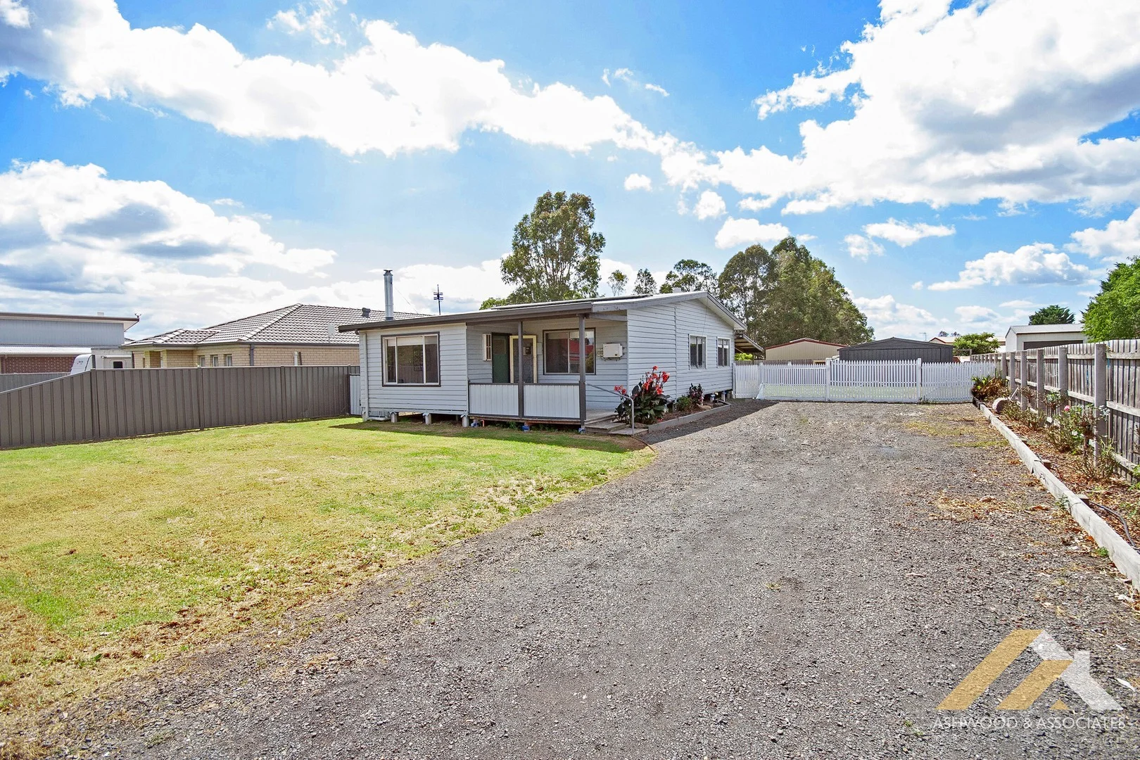 24 Church St, Lindenow VIC 3865