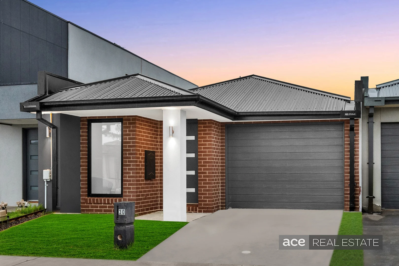 Additional image 2 of 30 Huntingfield Street, Thornhill Park VIC 3335