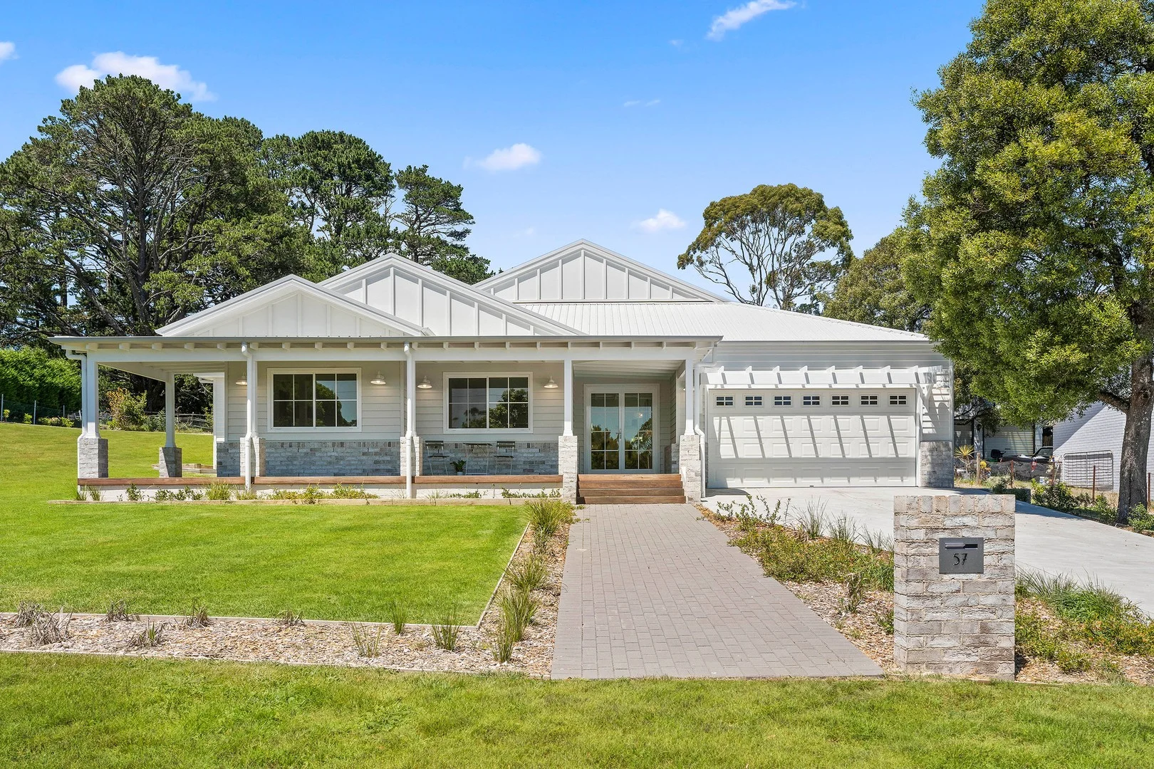 57 South Street, Robertson NSW 2577