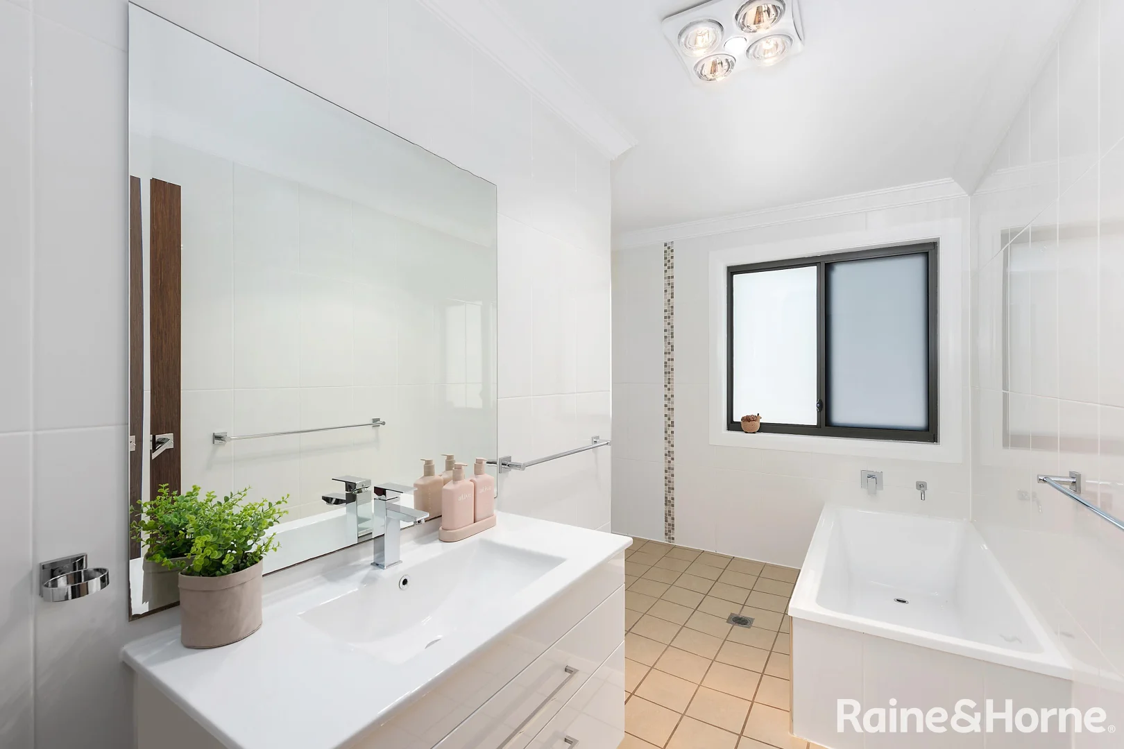 Additional image 4 of 32 Robert Hoddle Grove, Mudgee NSW 2850