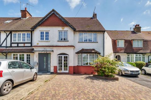 Kenton Lane, Harrow Weald, Harrow HA3