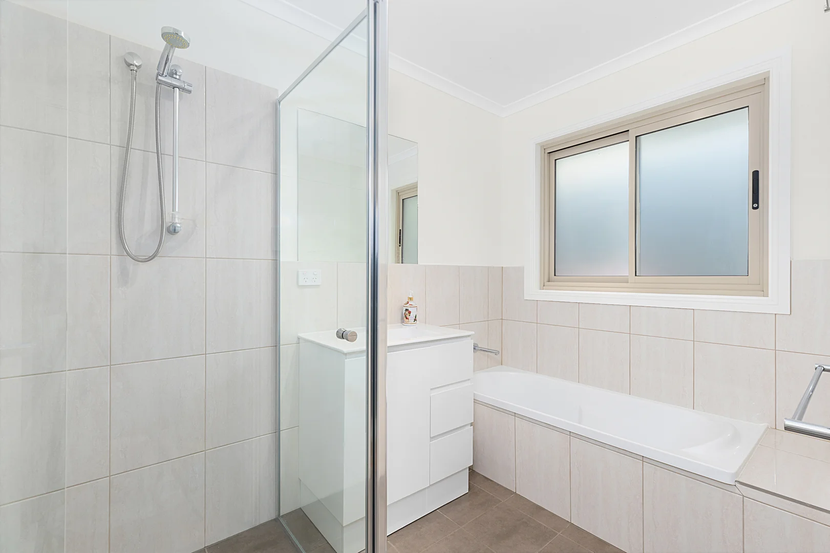 Additional image 14 of 1A Norman Dykes Avenue, Cooma NSW 2630