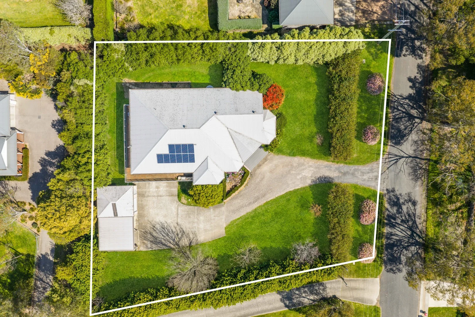 8 Young Road, Moss Vale NSW 2577