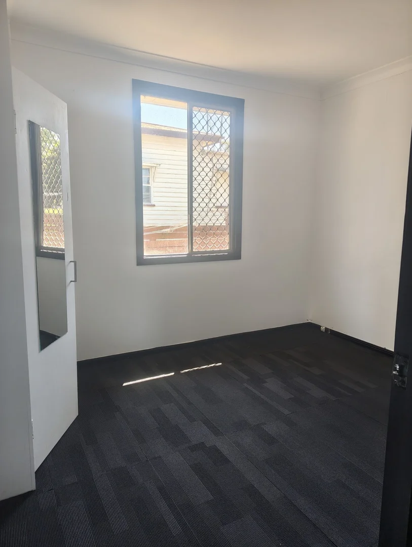 Additional image 4 of 293A James Street, Newtown QLD 4350