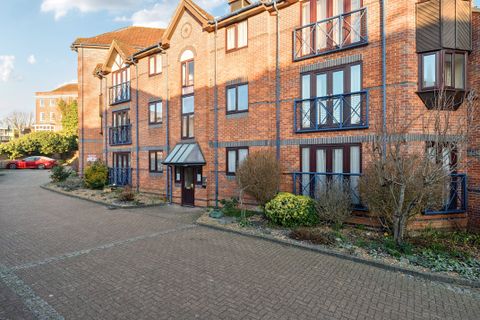 Talbot Court, Reading RG1