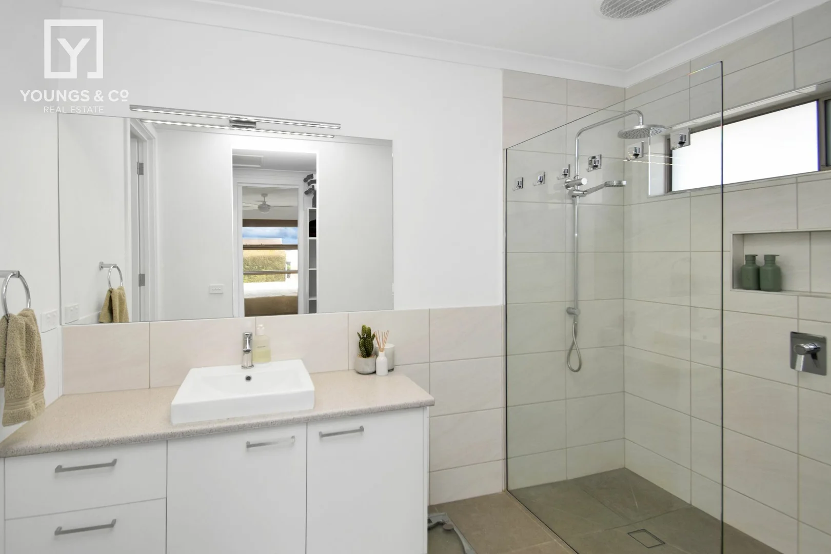 Additional image 10 of 3 Daylesford Cres, Kialla VIC 3631