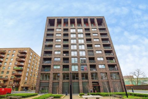 Guthrum Court, London E16