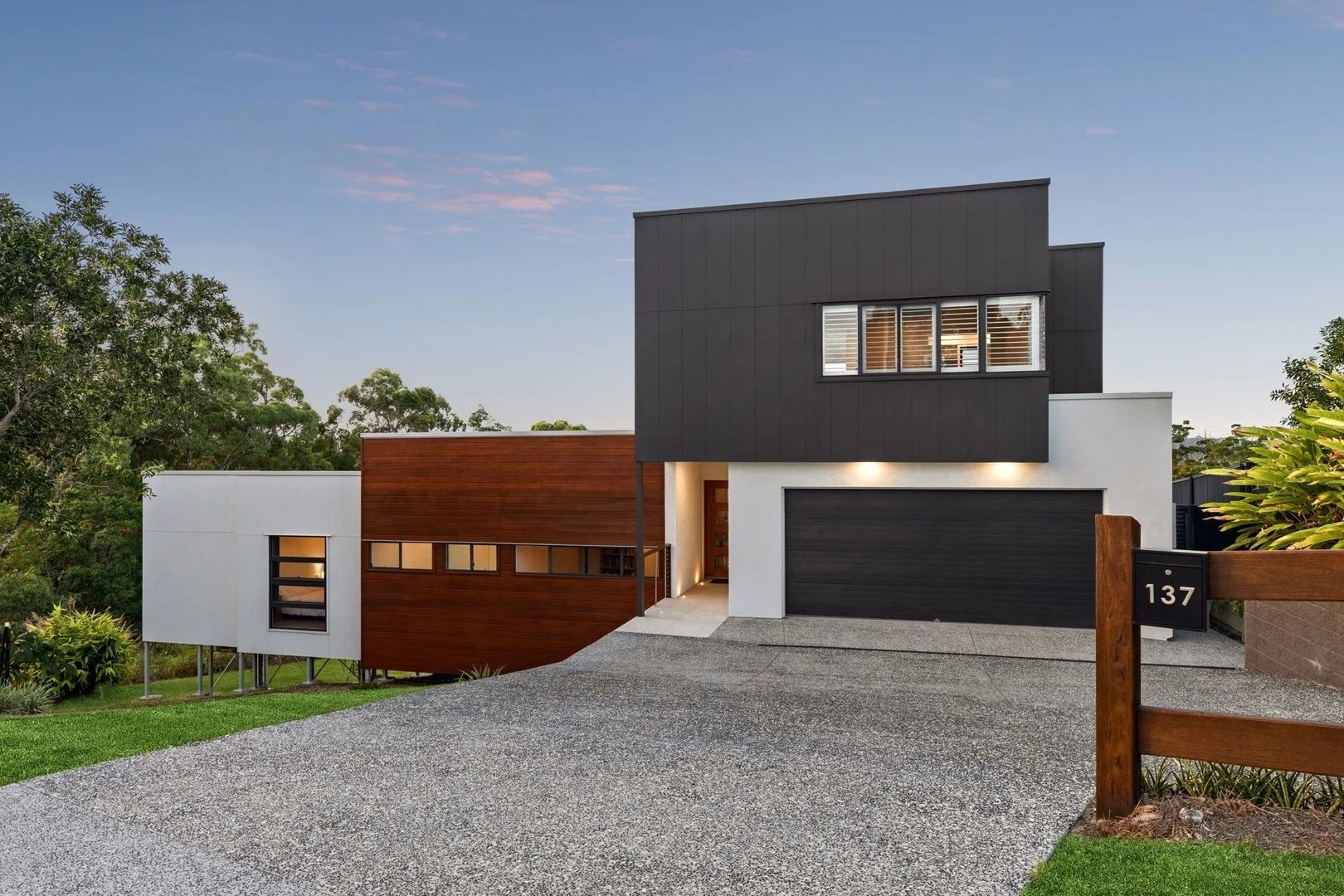 137 Palmview Forest Drive, Palmview QLD 4553