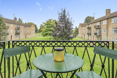 Caversham, Reading, Berkshire RG4