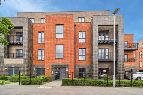 Nightingale Way, Reading, Berkshire RG30
