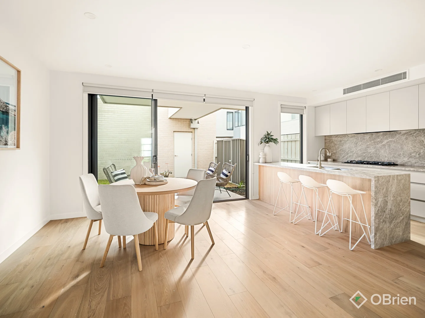 2/43 Church Road, Carrum VIC 3197