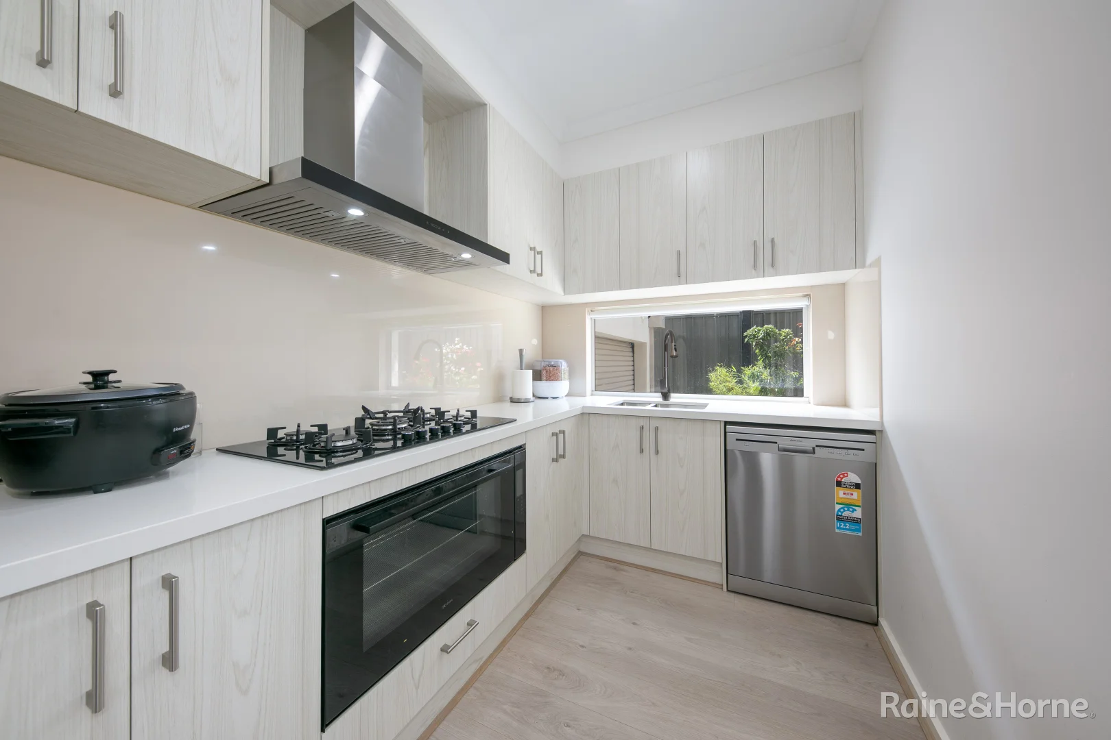Additional image 4 of 28 Iredale Promenade, Sunbury VIC 3429