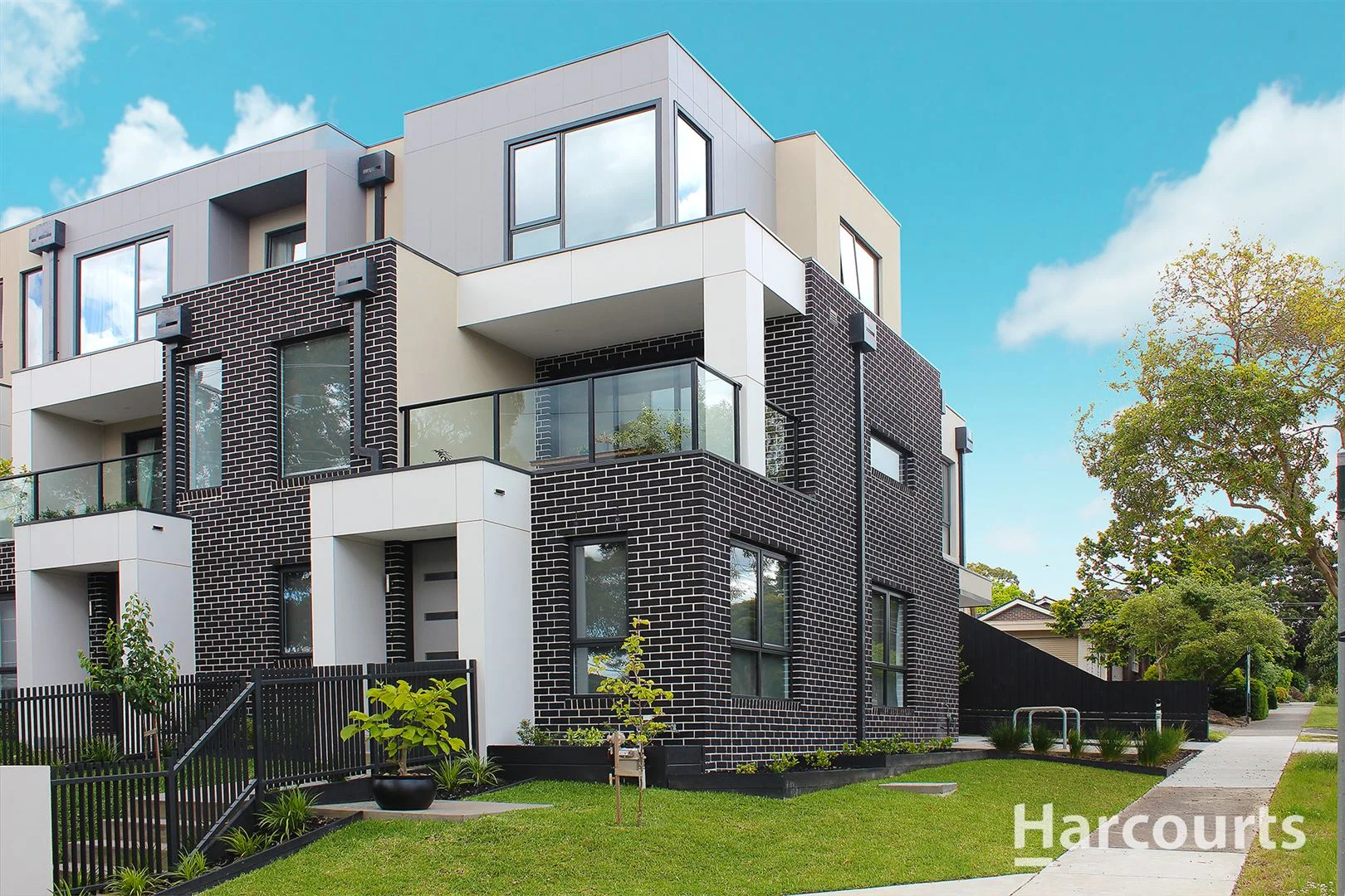 Additional image 10 of 1/409 Burwood Highway, Vermont South VIC 3133