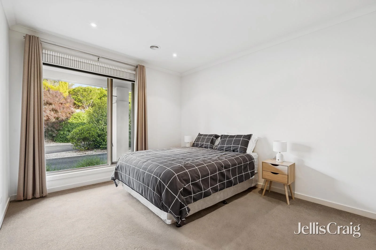 Additional image 15 of 7 Honeysuckle Way, Chirnside Park VIC 3116