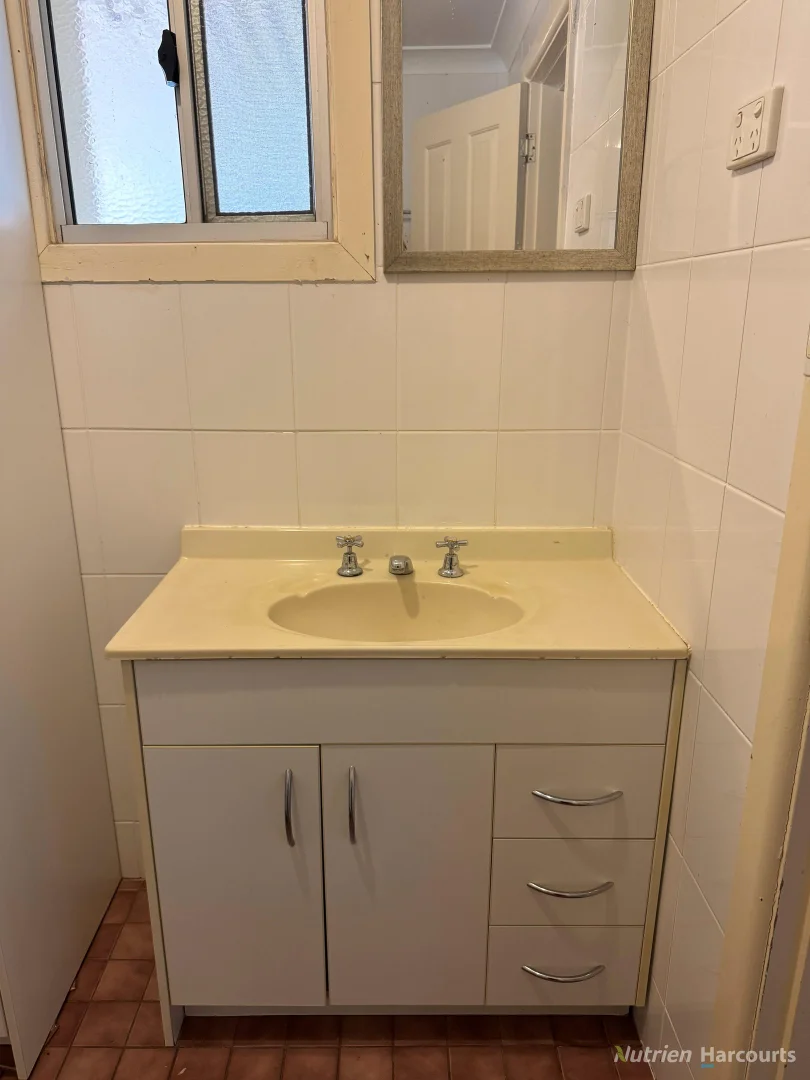 Additional image 10 of 19 Leah Street, Cobar NSW 2835