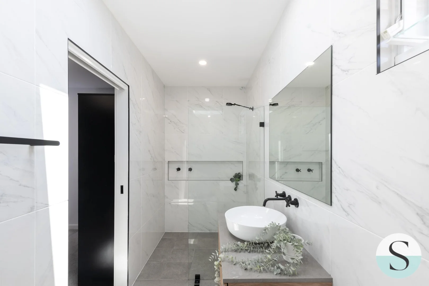 Additional image 20 of 193 Macquarie Grove, Caves Beach NSW 2281