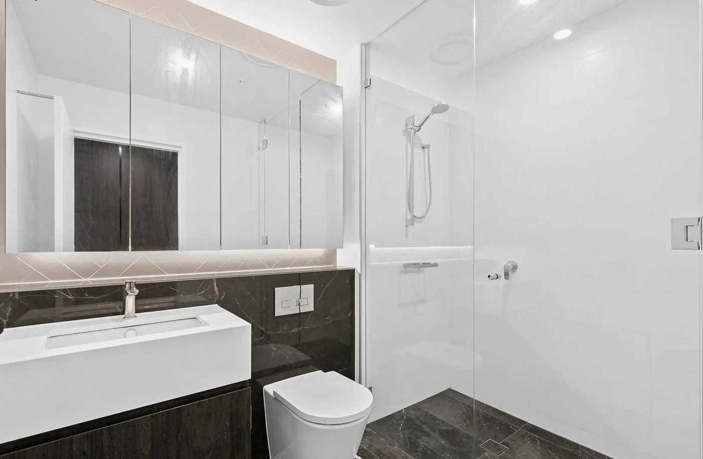 805/500 Pacific Highway, St Leonards NSW 2065 photo 3
