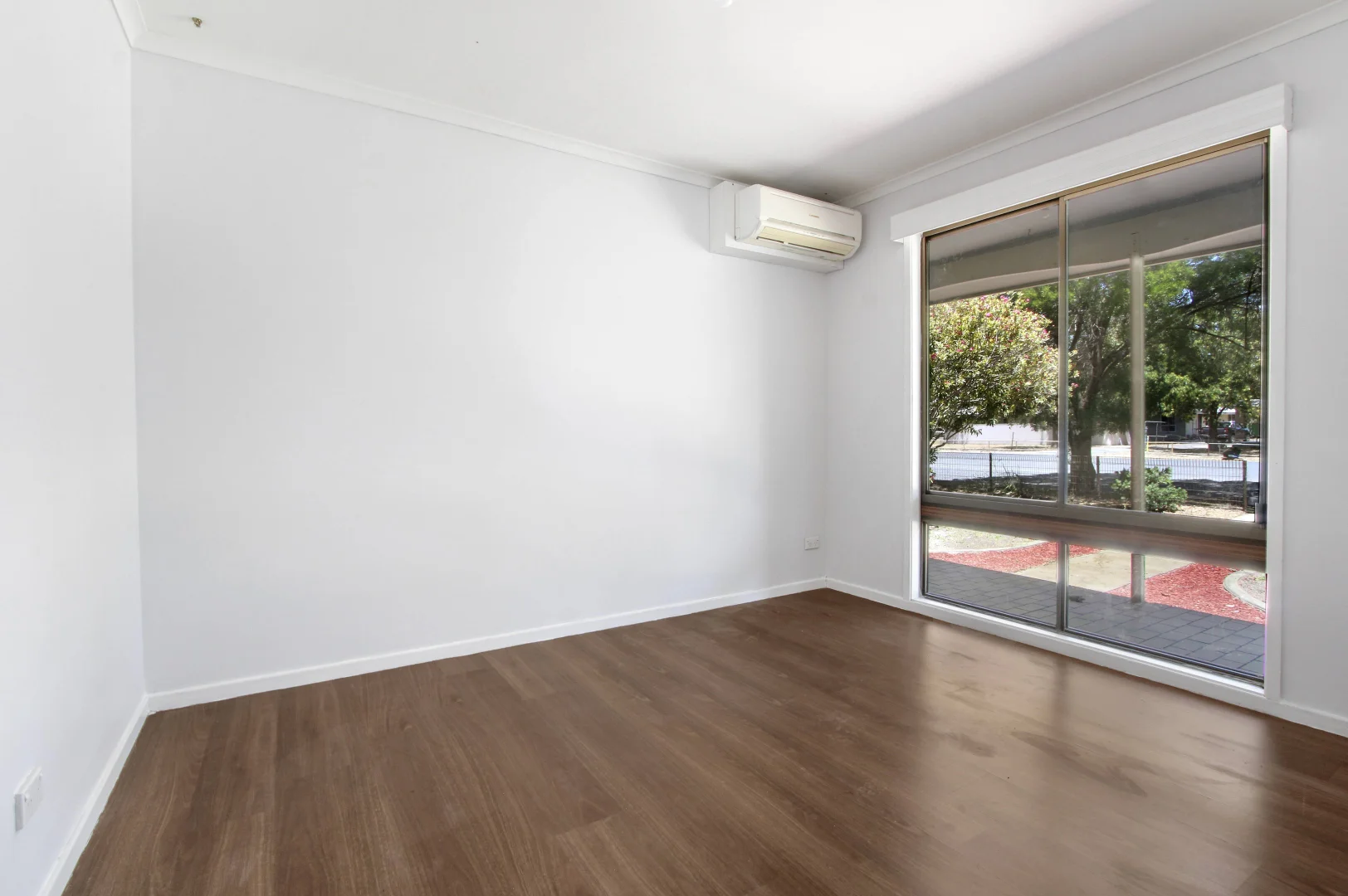 Additional image 5 of 2/497 Keble Street, Hay NSW 2711