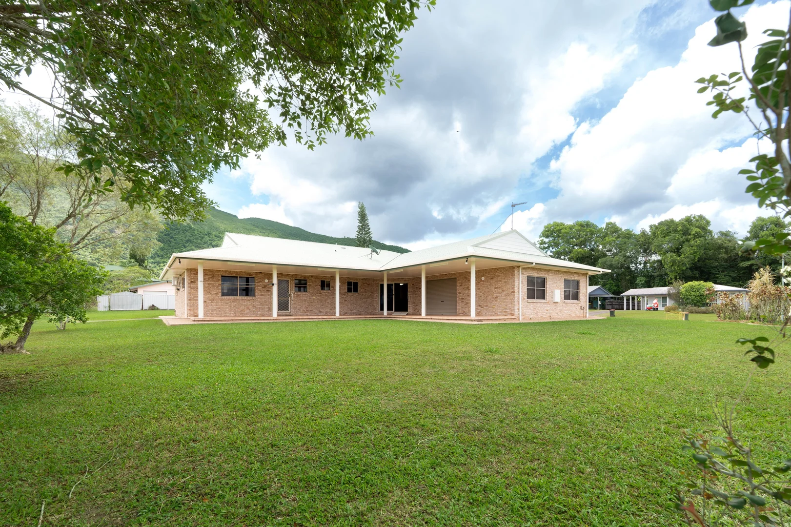 Additional image 39 of 16-18 Hielscher St, Tully QLD 4854