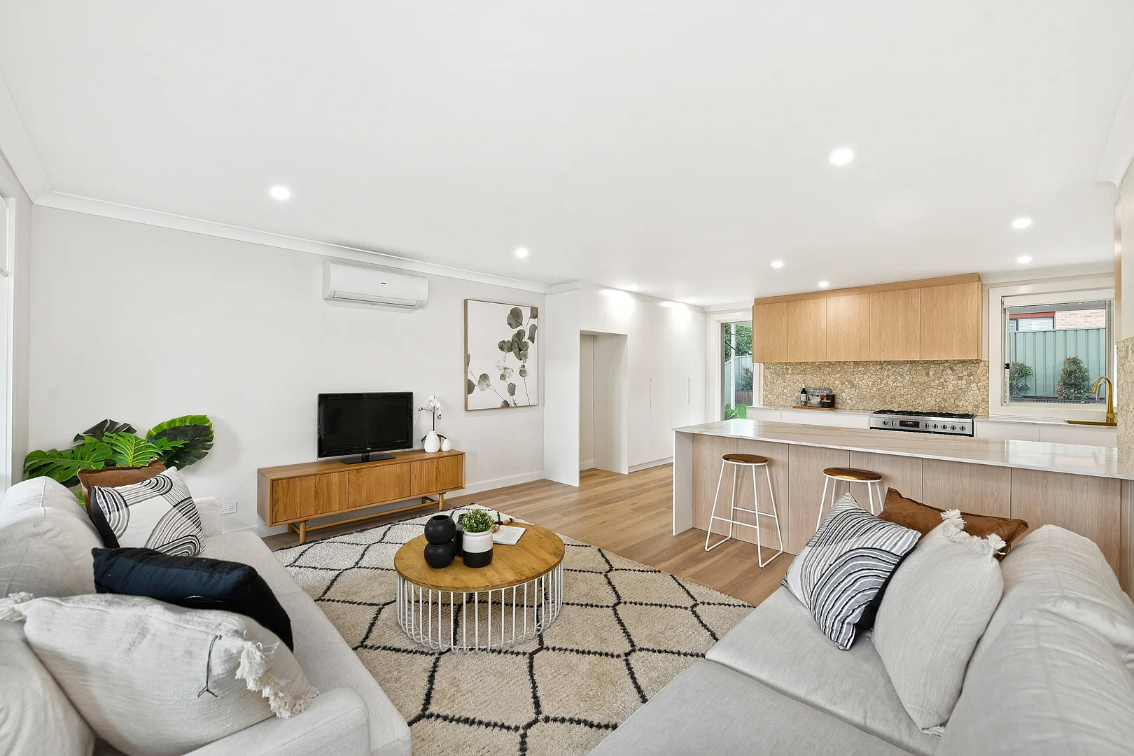 Additional image 3 of 13 NORWIN PLACE, Stanhope Gardens NSW 2768