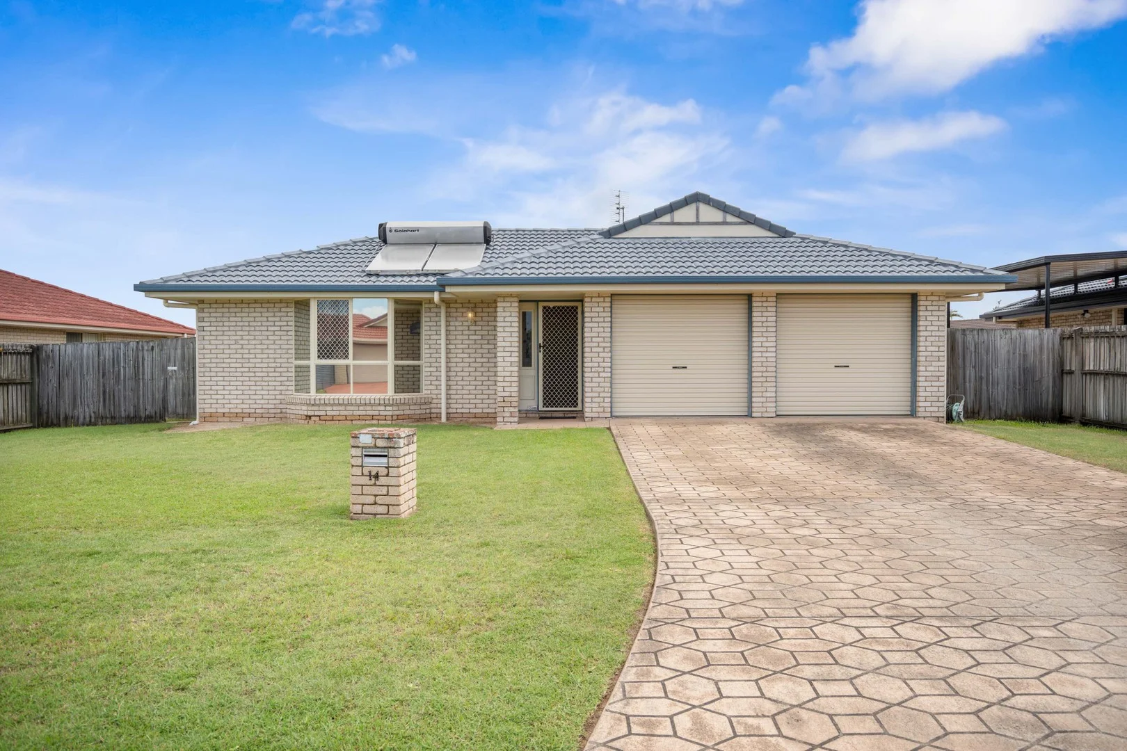 14 Kestrel Court, Eli Waters QLD 4655