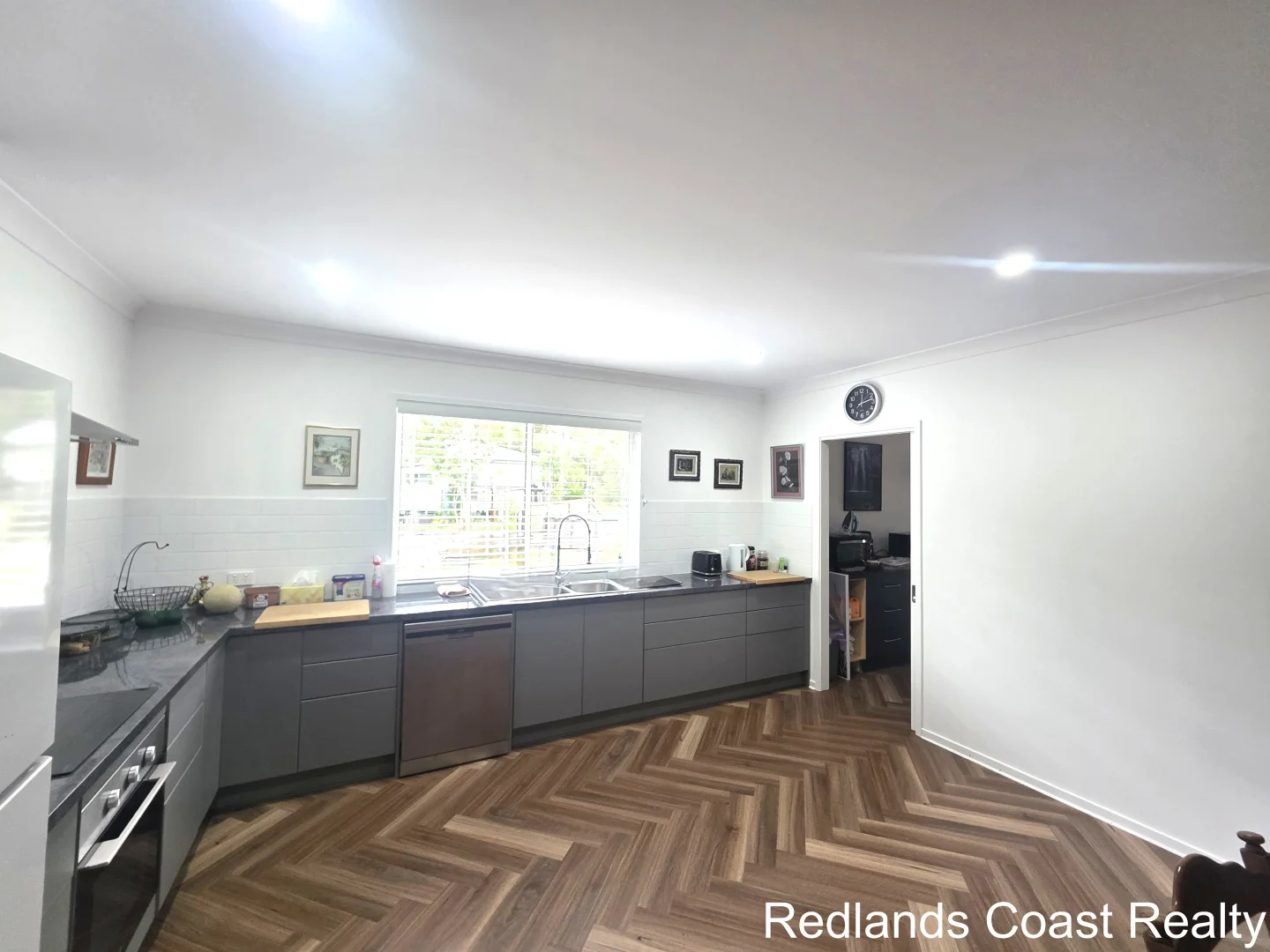 Additional image 2 of 19-21 Wake St, Macleay Island QLD 4184