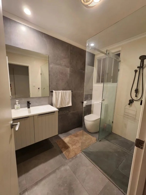 Additional image 11 of 21 Savoy Drive, Broadbeach Waters QLD 4218