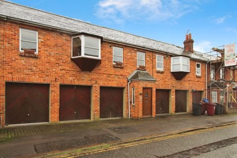 Cardiff Mews, Reading RG1