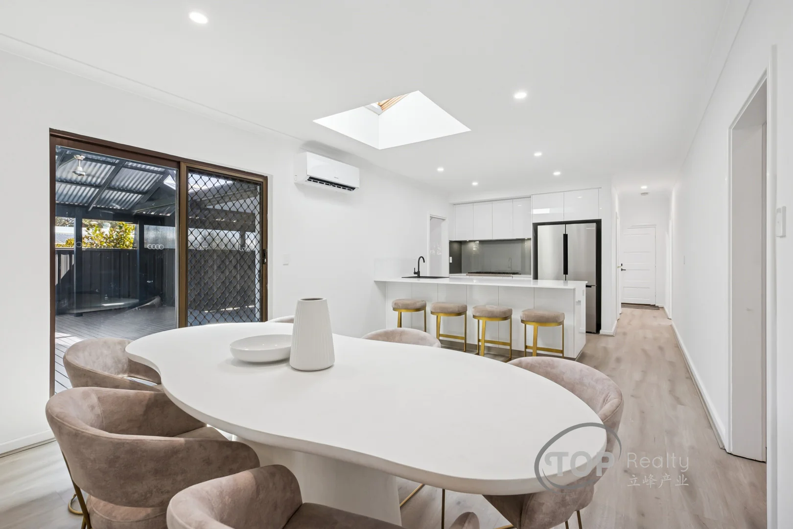 Additional image 4 of 28 Tricourt Grove, Riverton WA 6148