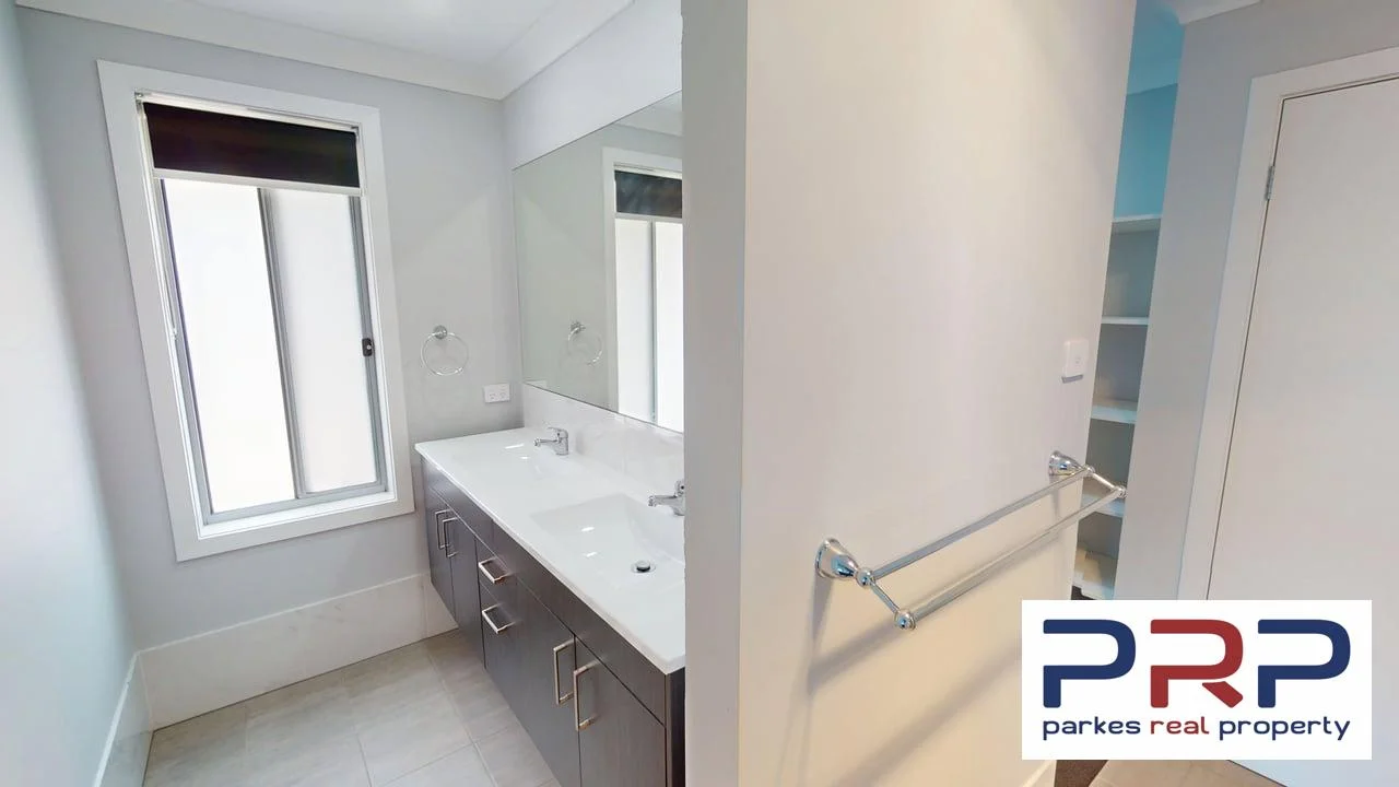 Additional image 7 of 11 Yuwambi Close, Parkes NSW 2870