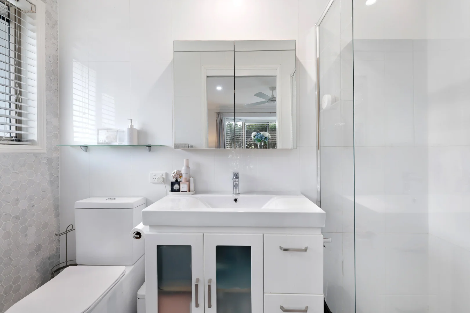 Additional image 16 of 5 Waranga Way, Coombabah QLD 4216