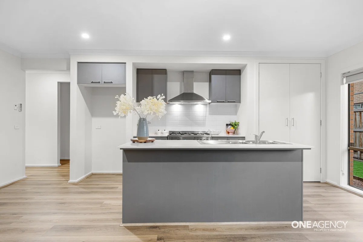 Additional image 4 of 13 Wonderland Road, Werribee VIC 3030