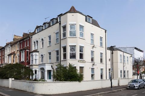 High Road, Tottenham N15