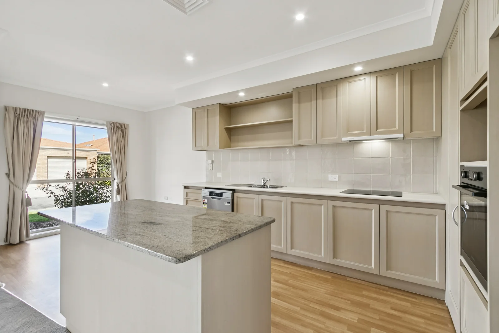 Additional image 2 of 185/2 Rochester Parade, Cranbourne East VIC 3977