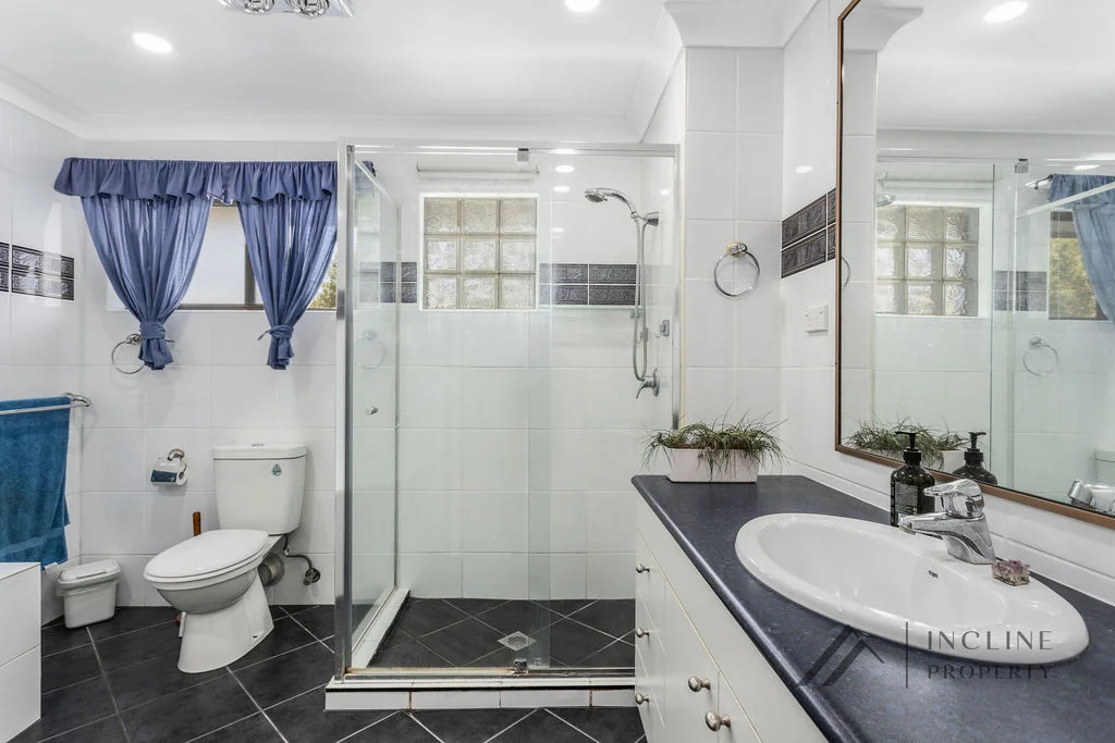 Additional image 21 of 8 Elaroo Court, Karana Downs QLD 4306