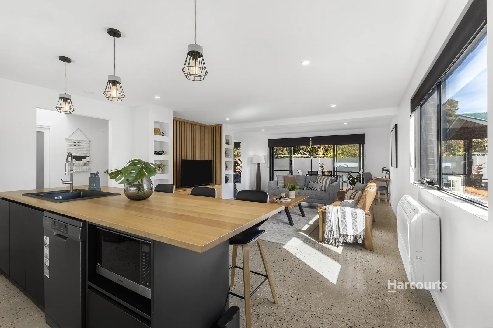 Additional image 4 of 2/4 Arnold Street, Penguin TAS 7316