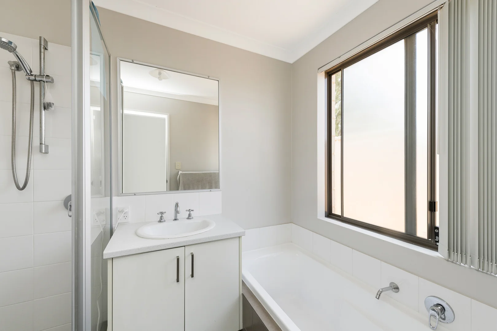 Additional image 24 of 17 Riverside Outlook, Northam WA 6401